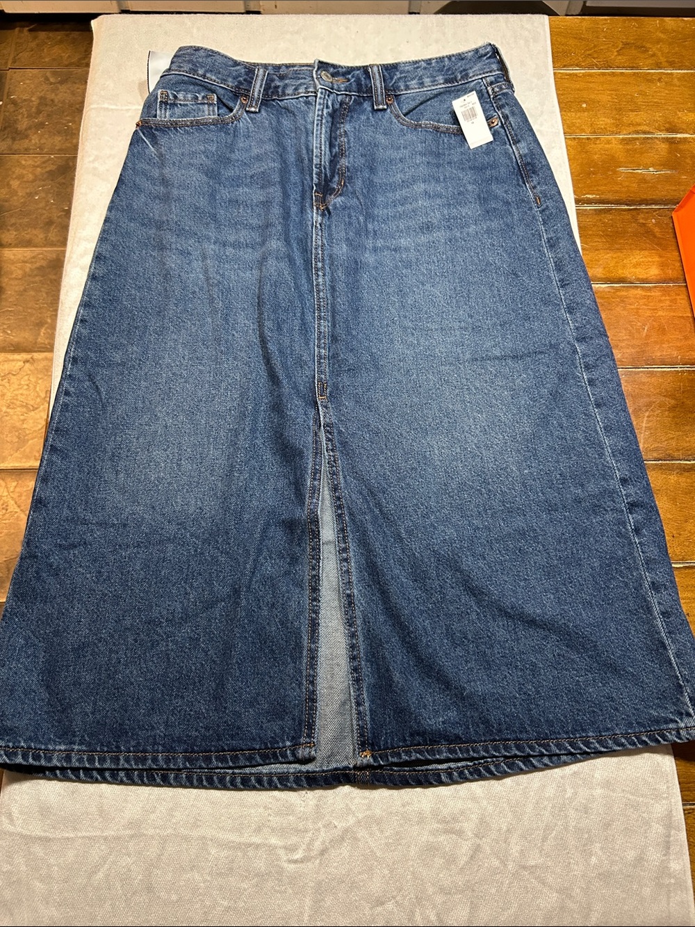 Old Navy Classic Blue Denim Midi Skirt with Front Slit new size 10
